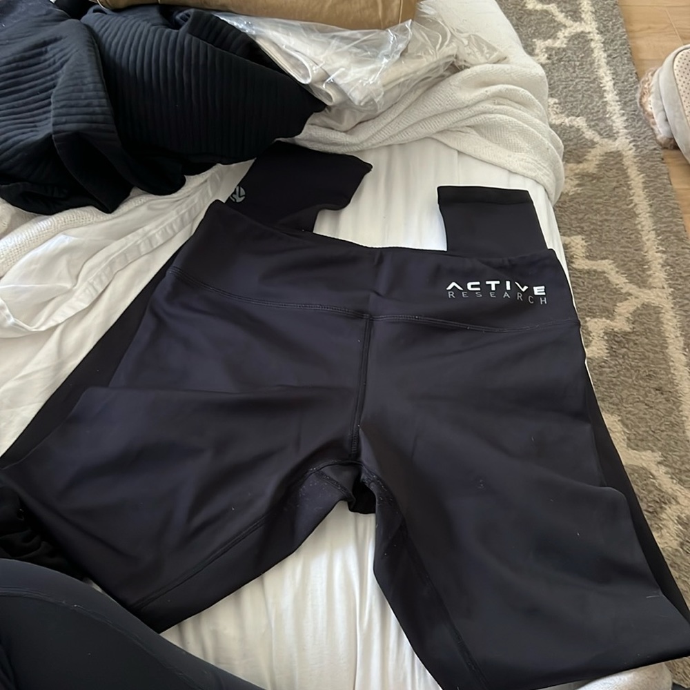 All black leggings
